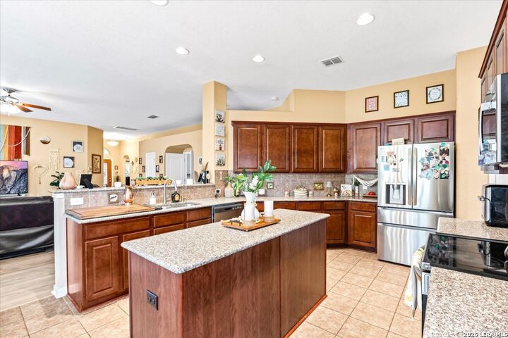 Property Photo:  6722 Pleasant Bay  TX 78244 