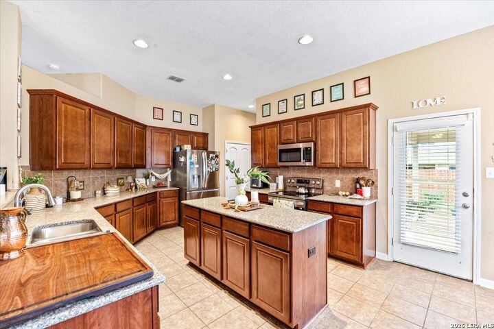 Property Photo:  6722 Pleasant Bay  TX 78244 