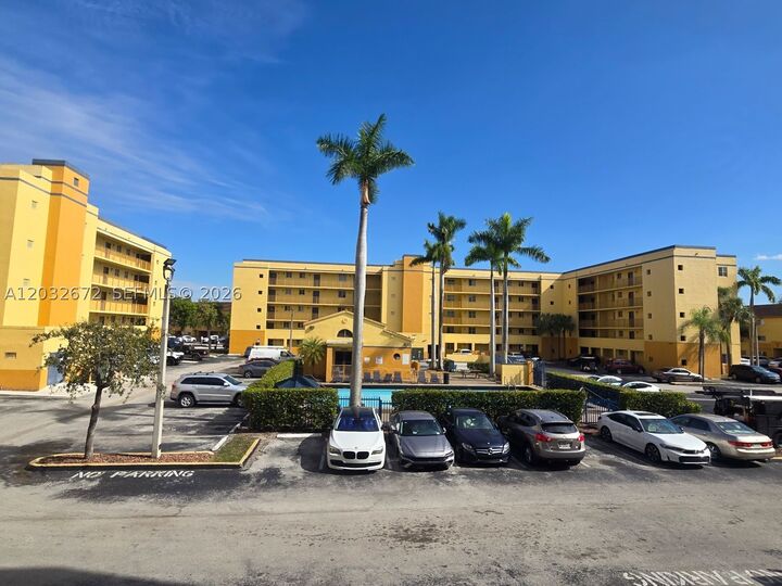 Property Photo: 14961 SW 82nd Ln 21-202 FL 33193