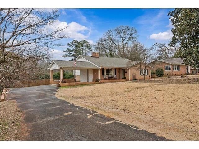 Property Photo: 120 Cart Drive SC 29307