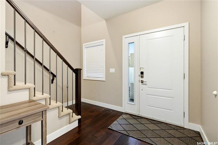 Property Photo:  433 Redwood Crescent  SK S0K 0A1 