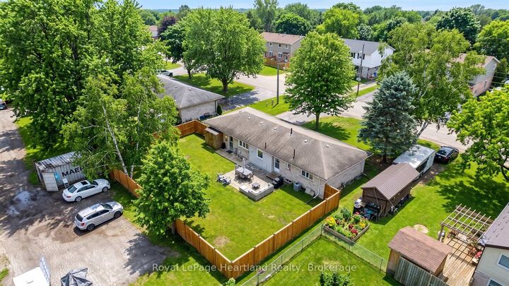 Property Photo: 156 John Street N ON N0G 1Z0