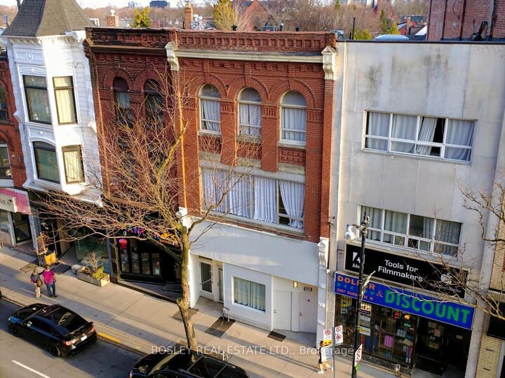 Property Photo: 2963 Dundas Street W ON M6P 1Z2
