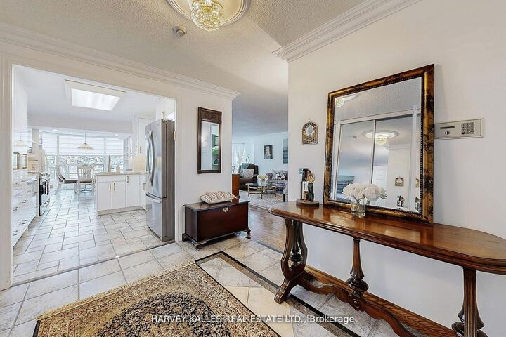 Property Photo:  7300 Yonge Street 311  ON L4J 7Y5 