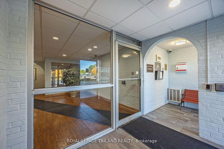 Property Photo: 1106 Jalna Boulevard 302 ON N6E 2R9
