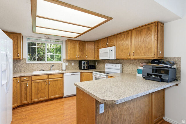 Property Photo: 398 S Main St UT 84037