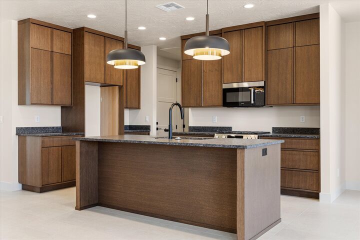 Property Photo: 410 S 2250 W UT 84737