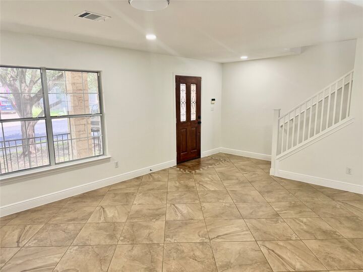 Property Photo:  11210 Kingsgate Drive  TX 78748 