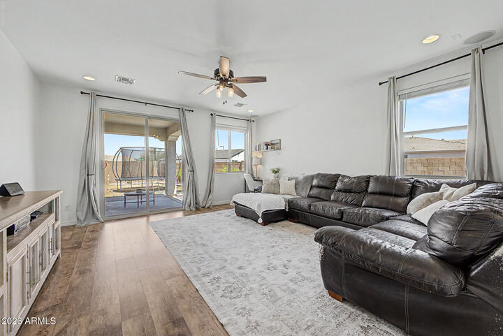Property Photo: 256 S 192nd Drive AZ 85326