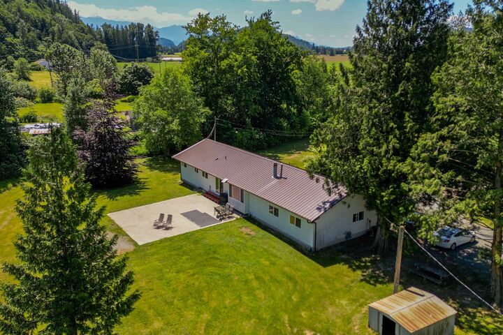 Property Photo: 3510 Hot Springs Road BC V0M 1A3
