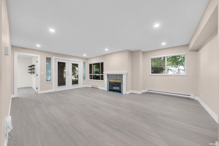515 Whiting Way 107 — photo 1