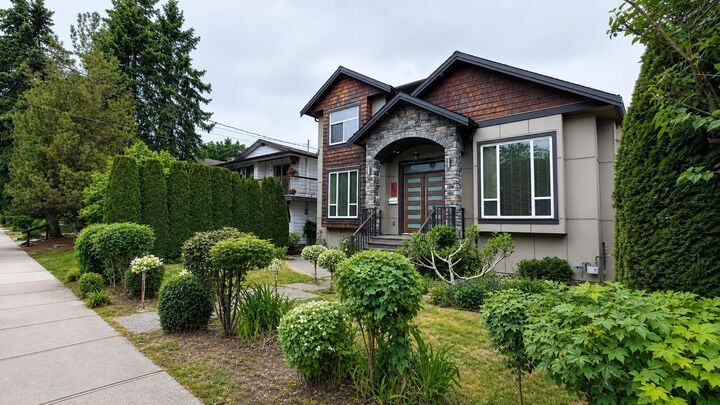 Property Photo: 1975 Coquitlam Avenue BC V3B 1J2