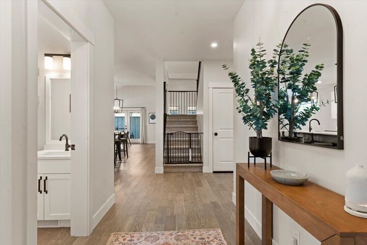 50952 Sophie Crescent — photo 1