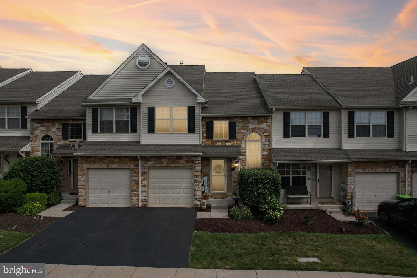 Property Photo: 4303 Waterford Way PA 19468