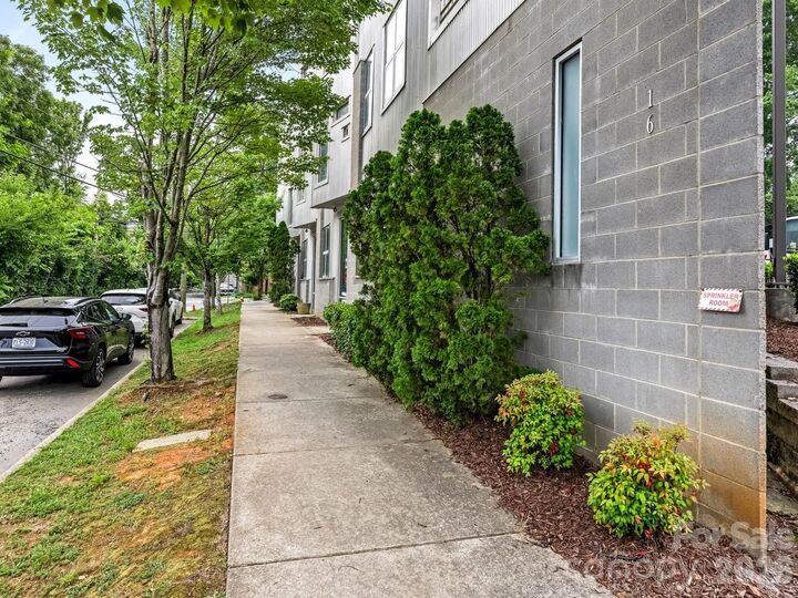 Property Photo: 1600 Fulton Avenue 206 NC 28205
