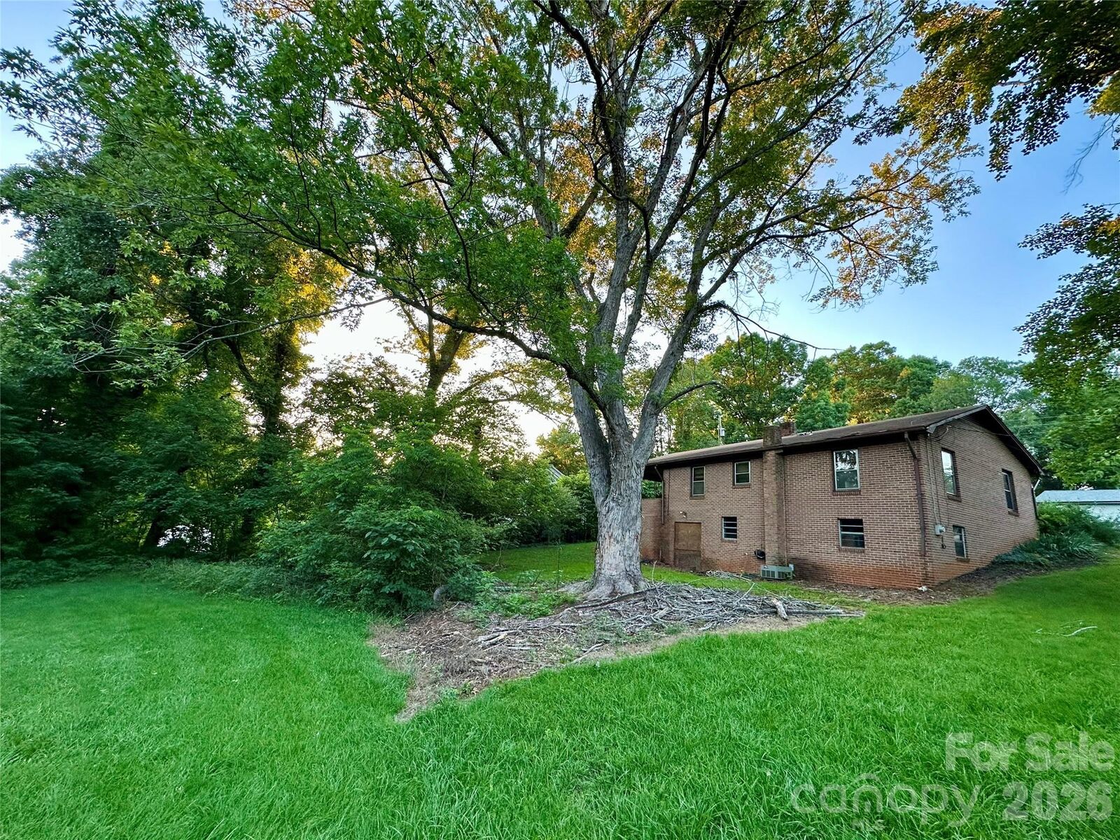 Property Photo: 107 Conley Street NC 28655