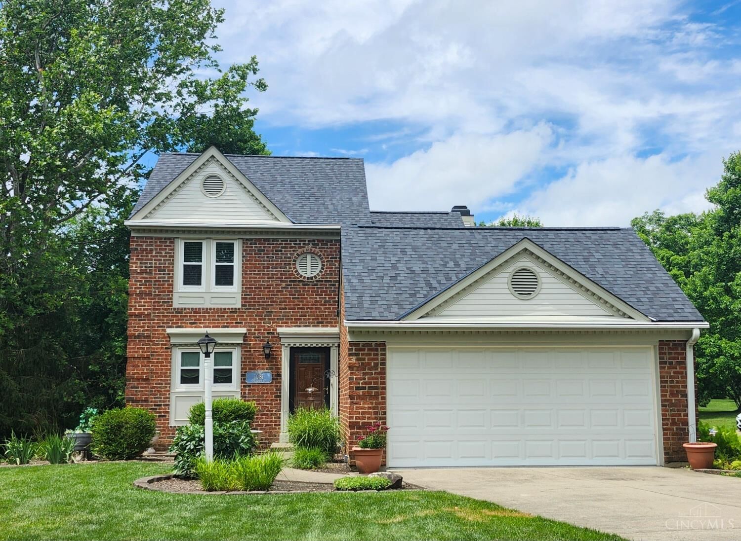 Property Photo: 1081 Oysterbay Drive OH 45255