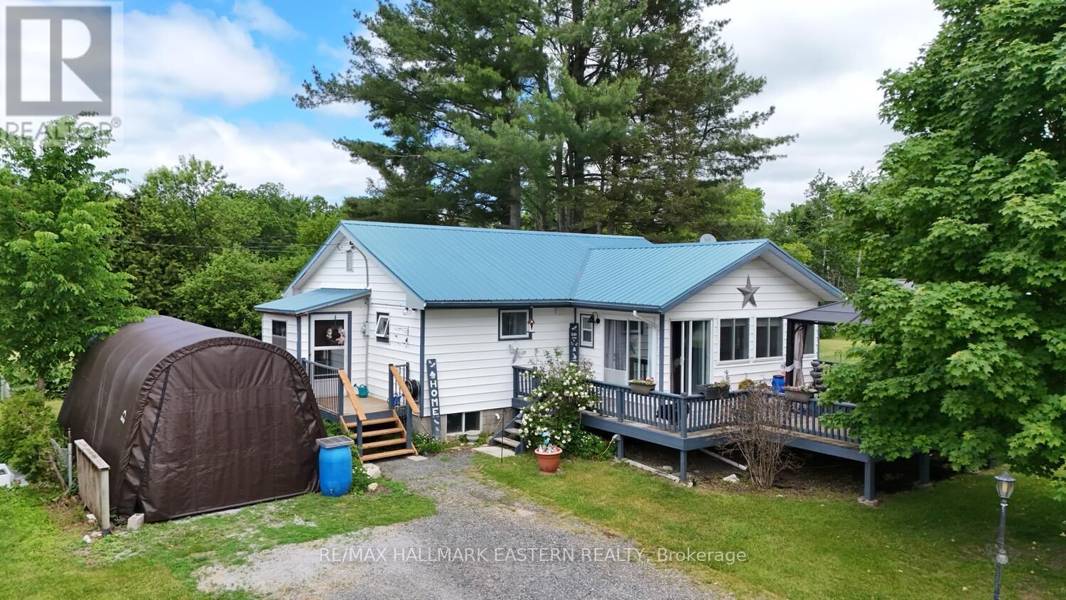 Property Photo: 14 Alfred Street West ON K0L 1Z0