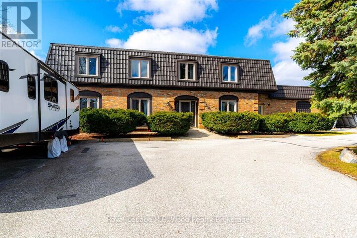 Property Photo:  9 Woodcock Drive  ON N4G 4L7 