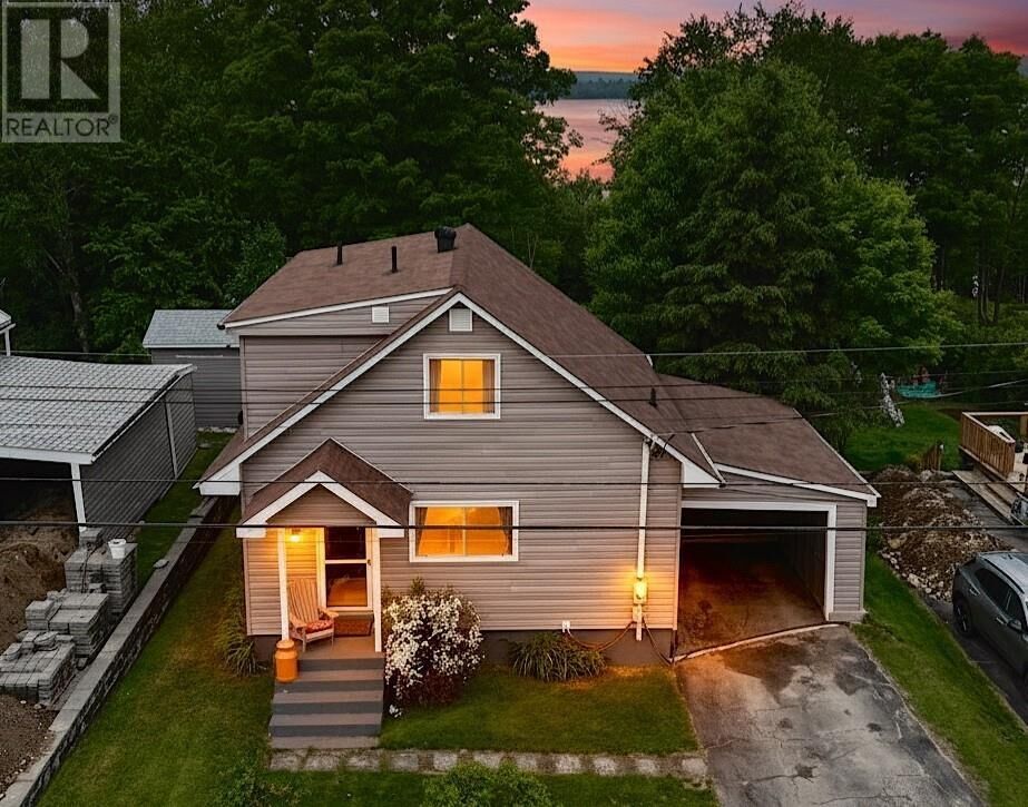 Property Photo:  53 Westview Cres  ON P5A 2B3 