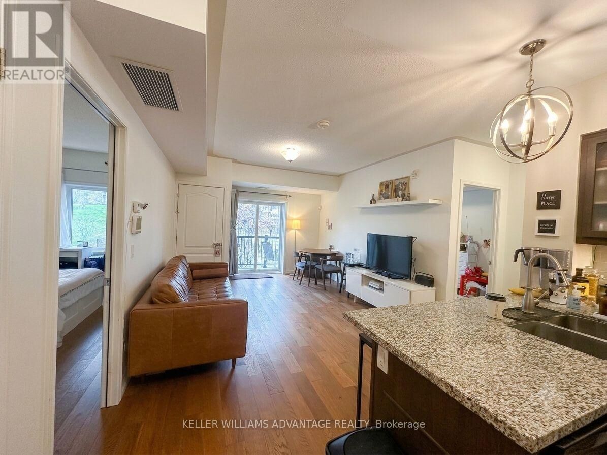 Property Photo:  910 Wentworth Street 206  ON K9J 8R8 