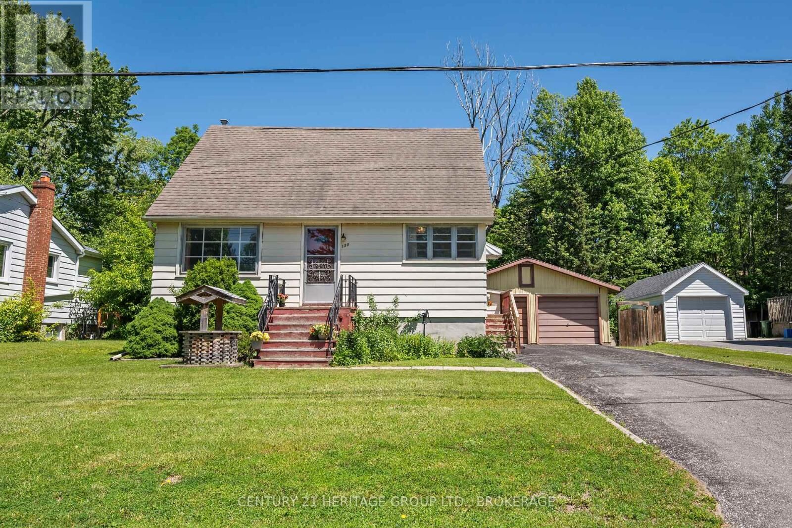 Property Photo:  139 Florence Street  ON K7M 1Y7 