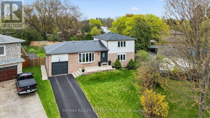 Property Photo: 389 Worth Place ON L6L 3L8