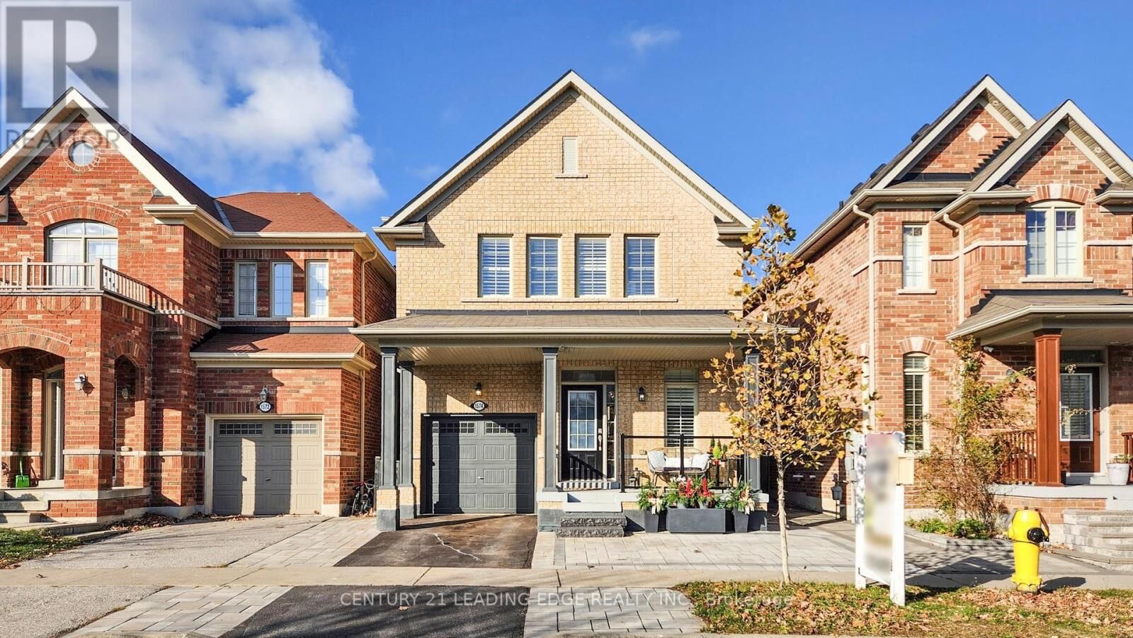 Property Photo:  1574 Edgecroft Drive  ON L1V 2P8 