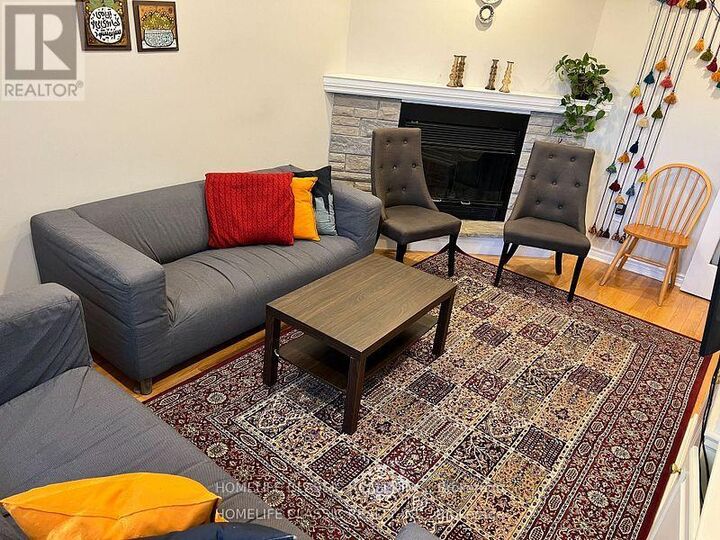 Property Photo:  972 Krista Court  ON L3Y 7E8 