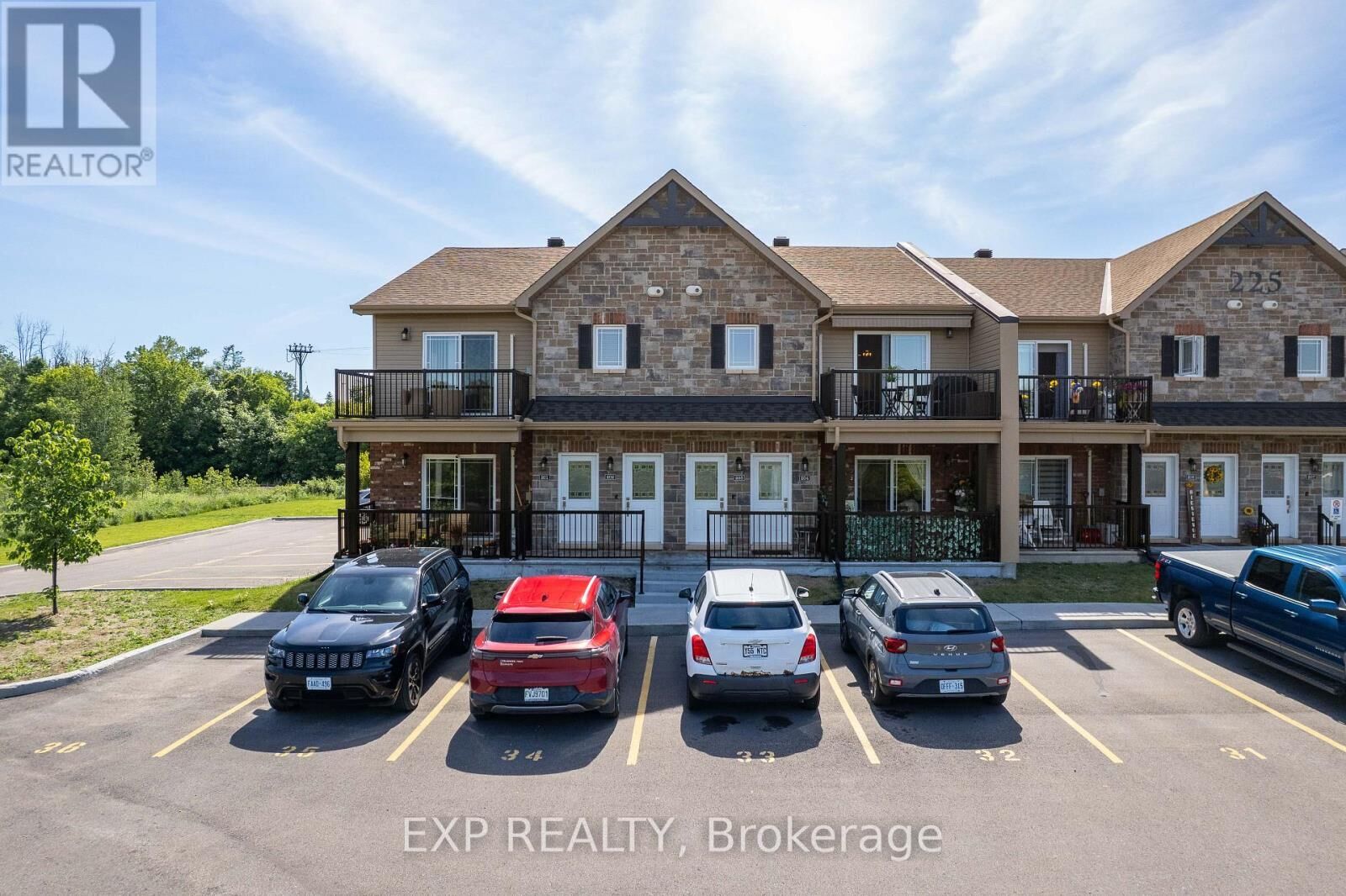 Property Photo:  225 Spence Avenue 203  ON K6A 0B5 