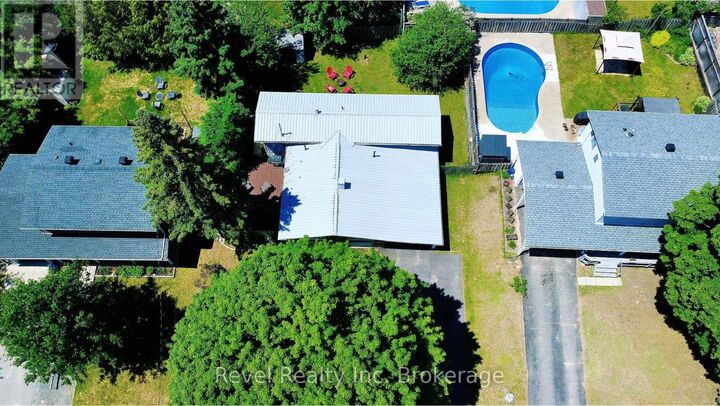 Property Photo:  641 Ursula Street  ON P1B 5L3 