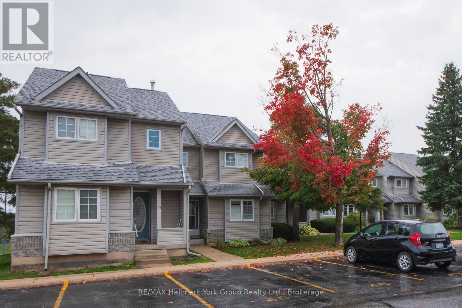 Property Photo:  162 Settlers Way 49  ON L9Y 0M4 