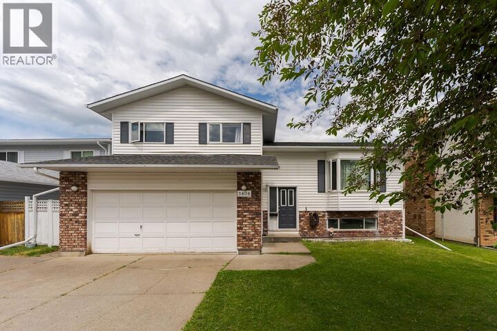 3808 Grace Crescent — photo 1
