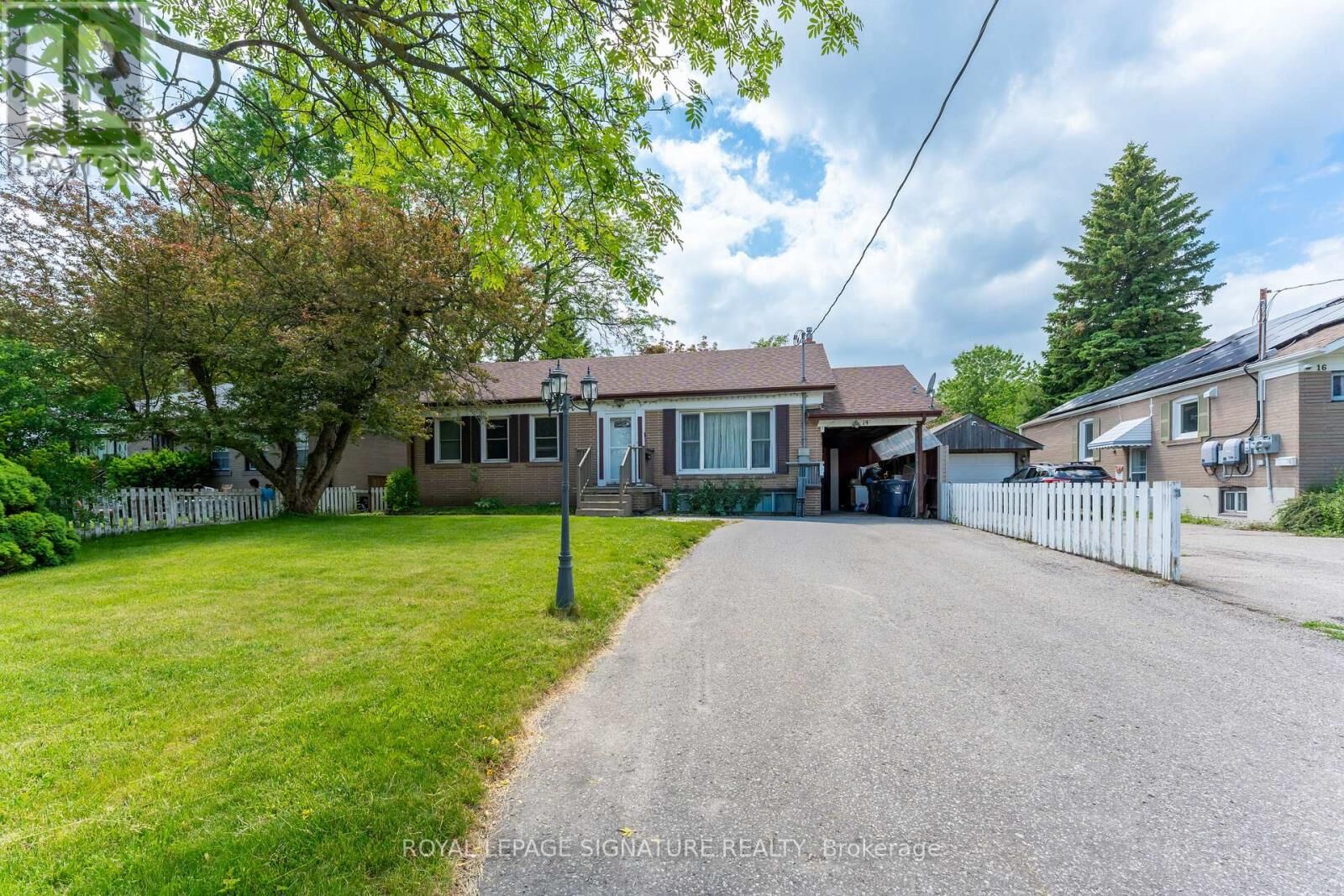 Property Photo: 14 Lawndale Road Lower ON M1M 3R6