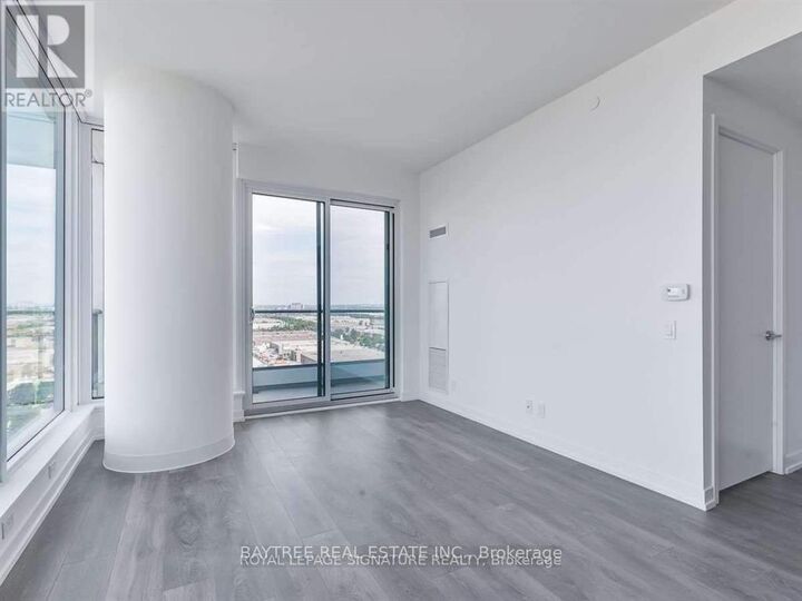Property Photo:  5 Buttermill Avenue 1910  ON L4K 0J5 