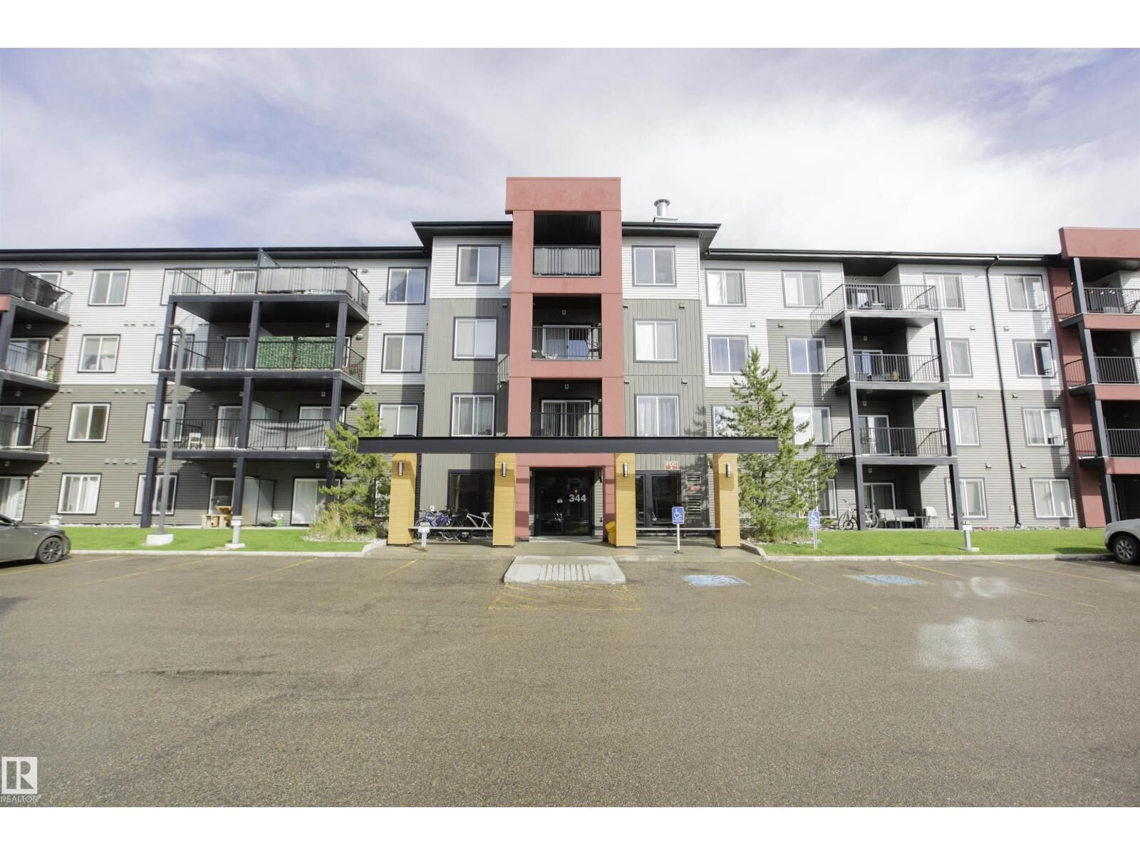 Photo de la propriété:  #222 344 Windermere Rd NW  AB T6W 2P2 