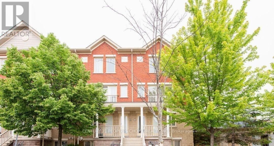 Property Photo: 5050 Intrepid Drive 1 ON L5M 0E8