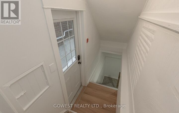 Property Photo: 134 Grenadier Road 4 ON M6R 1R4