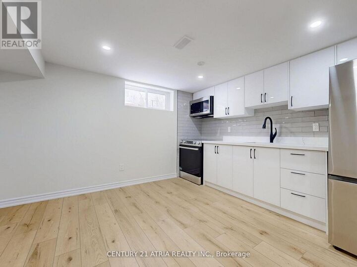 Property Photo: 57 Saddle Ridge Drive Lower B ON M4A 1Z6