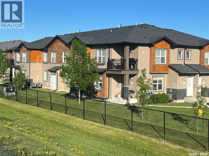 Property Photo:  1302 1015 Patrick Crescent  SK S7W 0M5 