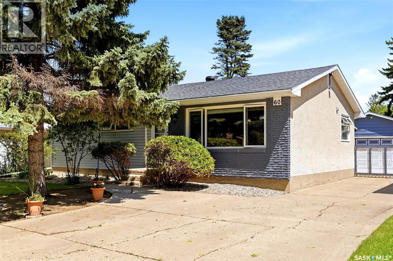 Property Photo:  60 Krivel Crescent  SK S4R 5C5 