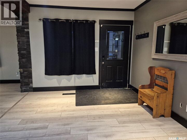 Property Photo:  826 Chaplin Street E  SK S9H 1J5 