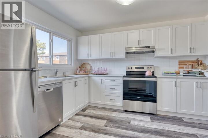 Property Photo:  20 Anna Capri Drive 27  ON L8W 1M6 