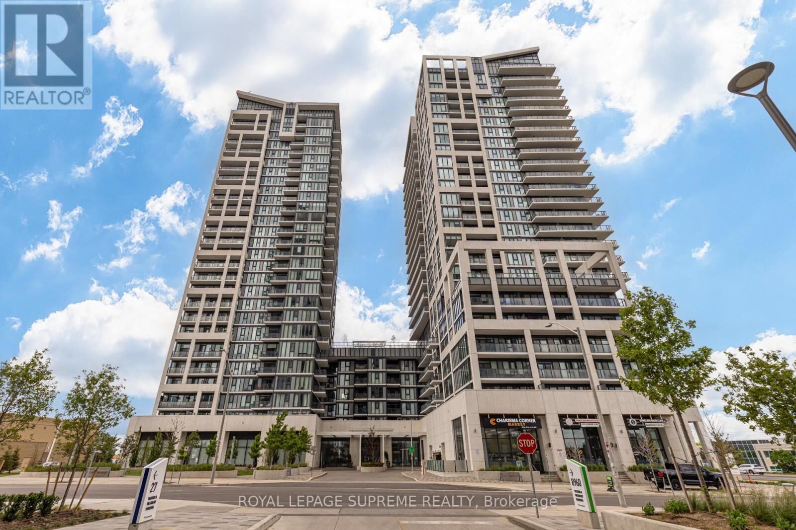 Property Photo:  9000 Jane Street 1407  ON L4K 0M6 