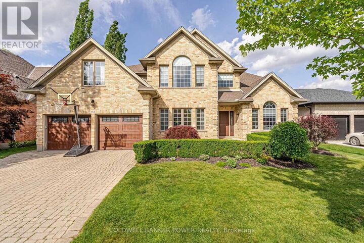 Property Photo:  153 Green Hedge Court  ON N6H 5A4 