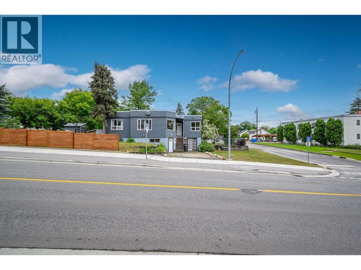 Property Photo: 1906 32 Avenue BC V1T 2J7