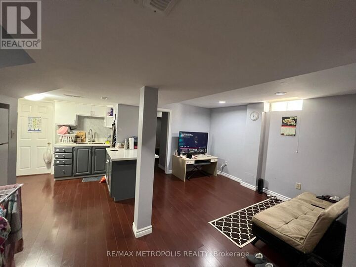 Property Photo: 5884 Chorley Place Bsmt ON L5M 5L7