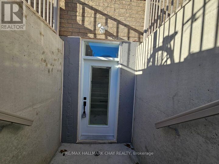 Property Photo:  63 Victoria Wood Avenue Lower  ON L9X 1Z8 
