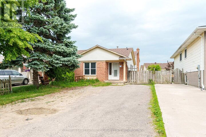 Property Photo: 86 Autumn Place ON L2P 3W8