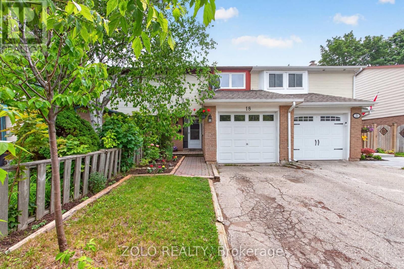 Property Photo: 18 Karen Court ON L9W 3S3